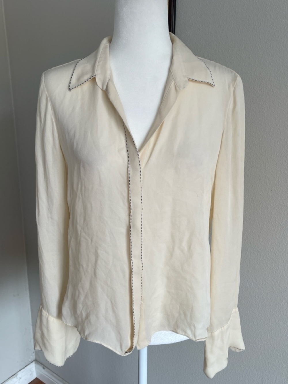 Studio M Cream Silk Blouse Size L